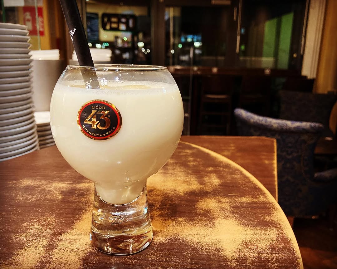 Blanco 43 with Oatmilk