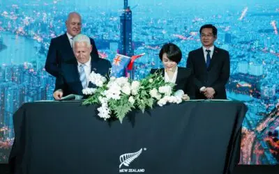 VentureFruit and Joy Wing Mau partnership